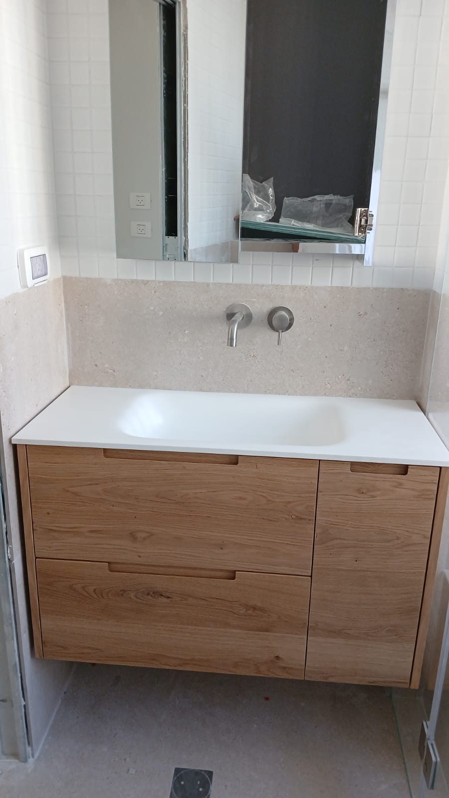 ארון אמבטיה טרבליסי