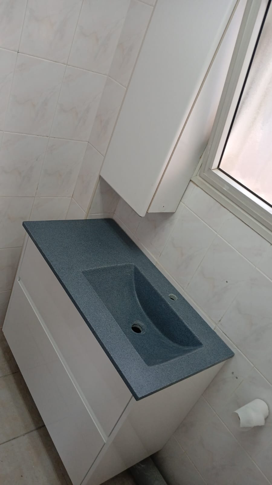 ארון אמבטיה שירת הים