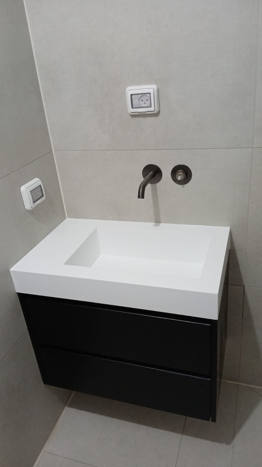 ארון אמבטיה סידני