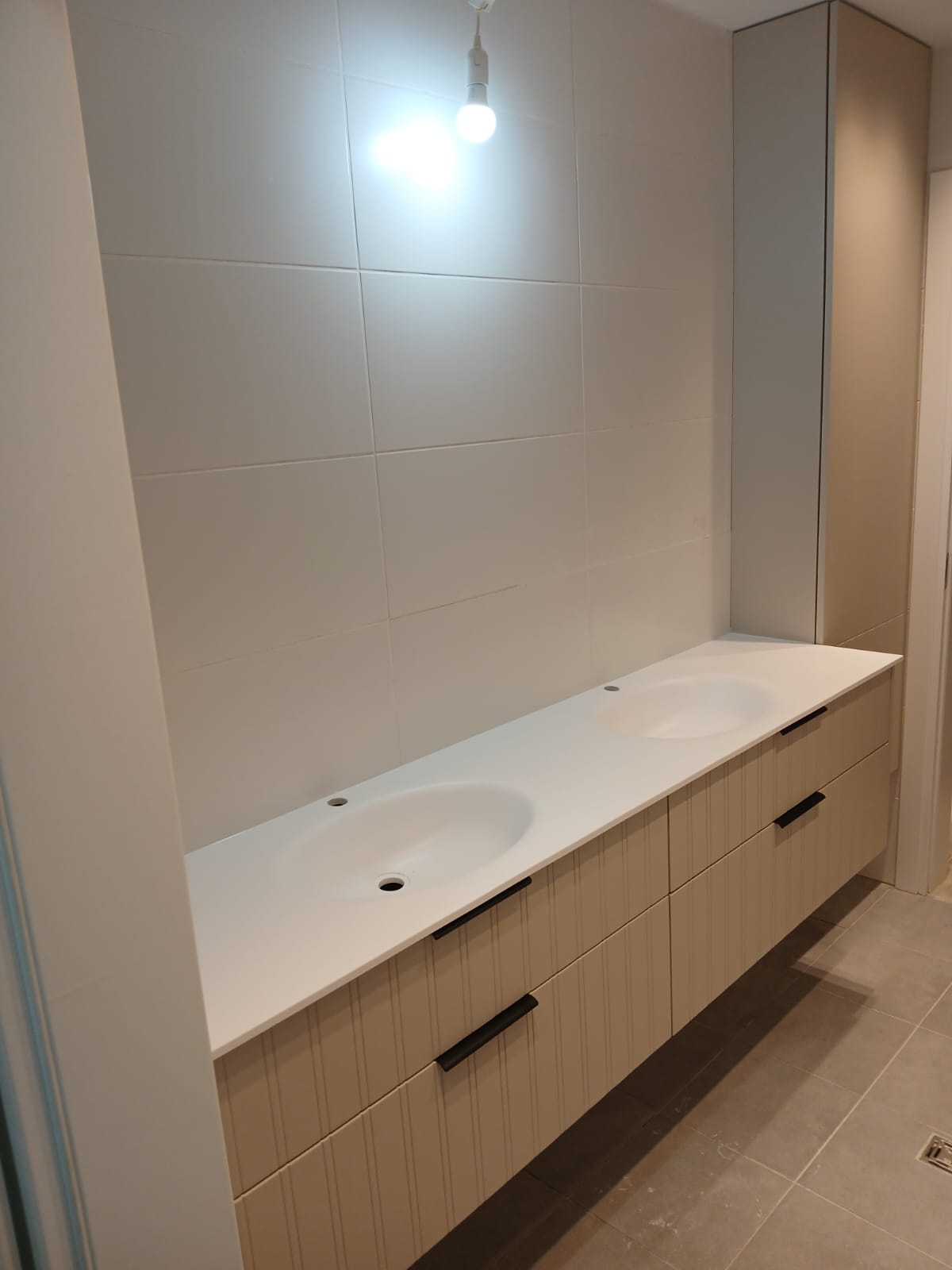 ״ארון אמבטיה קרספו״