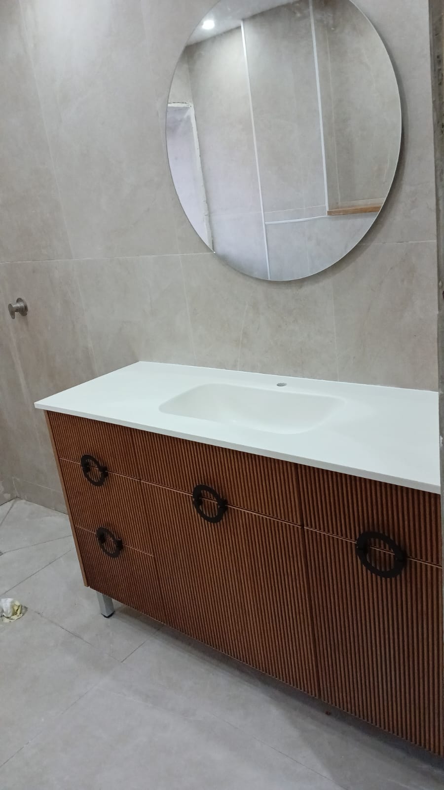 ארון אמבטיה דני