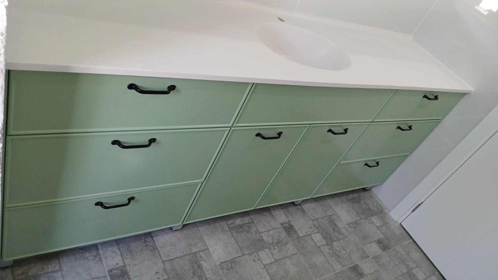 ארון אמבטיה אלנה