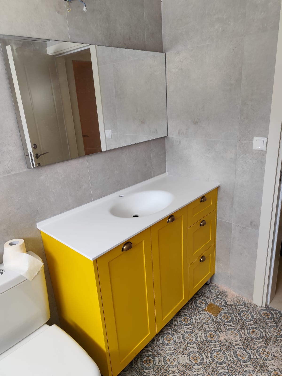 ארון אמבטיה סאן