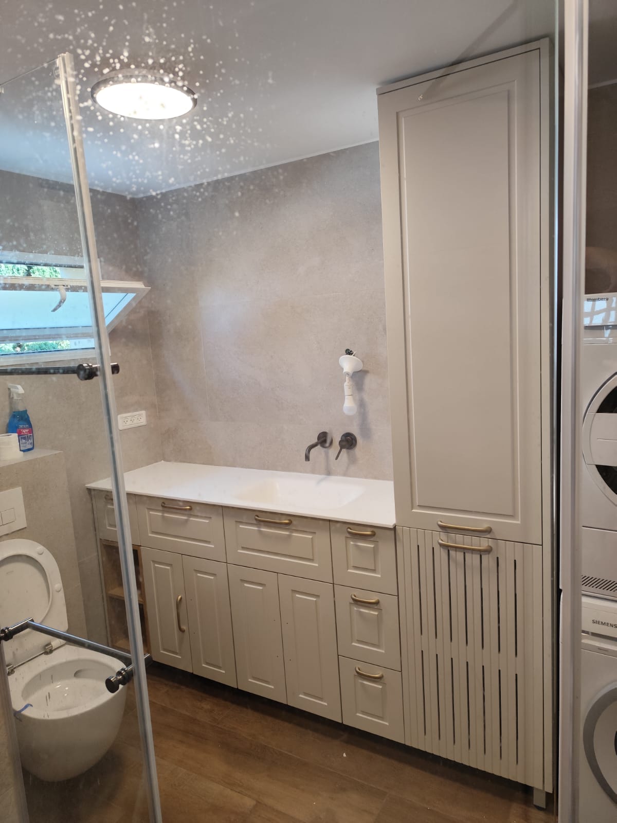 ארון אמבטיה פרינקלברי