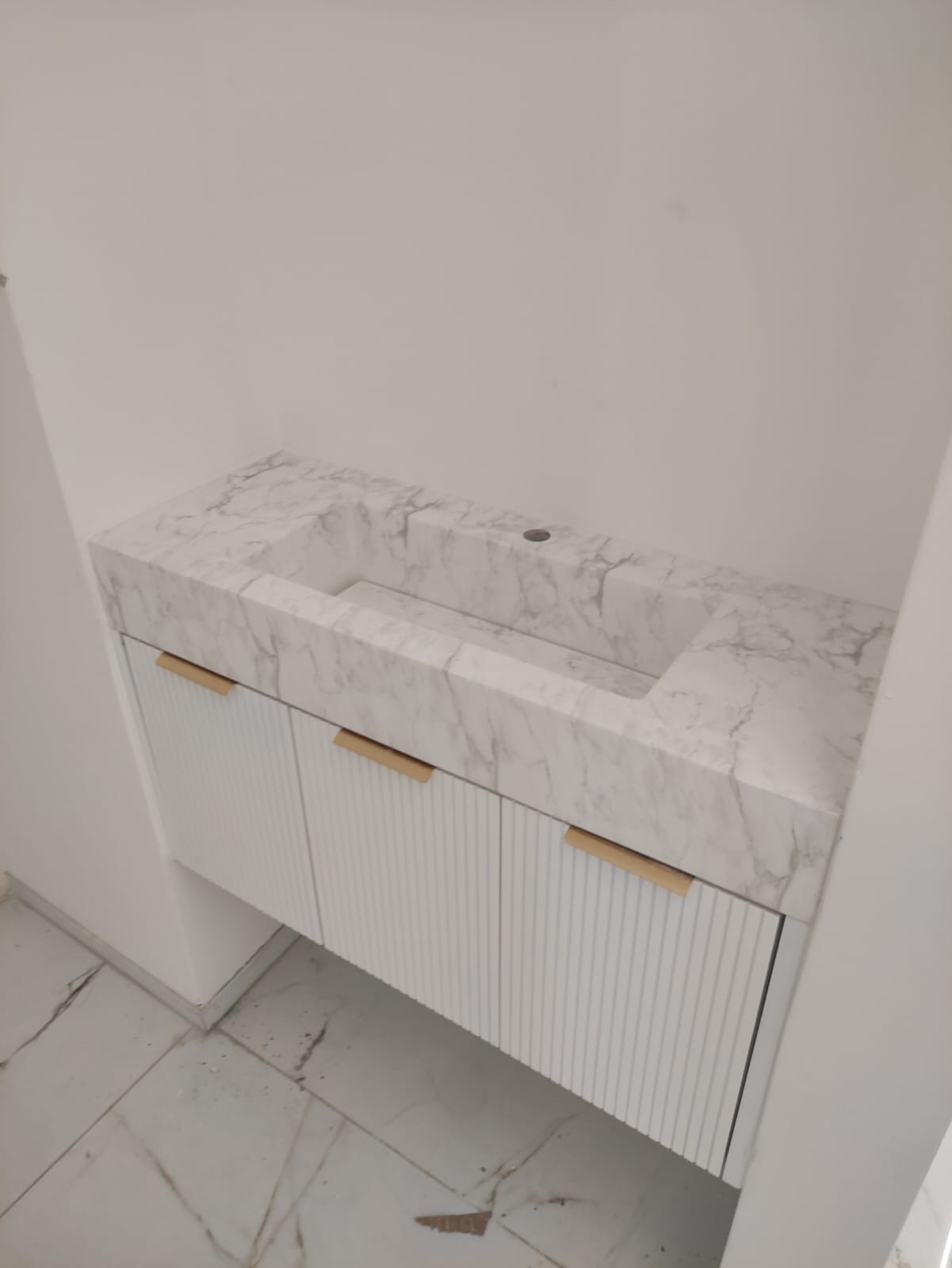 ארונות נטילט ידיים