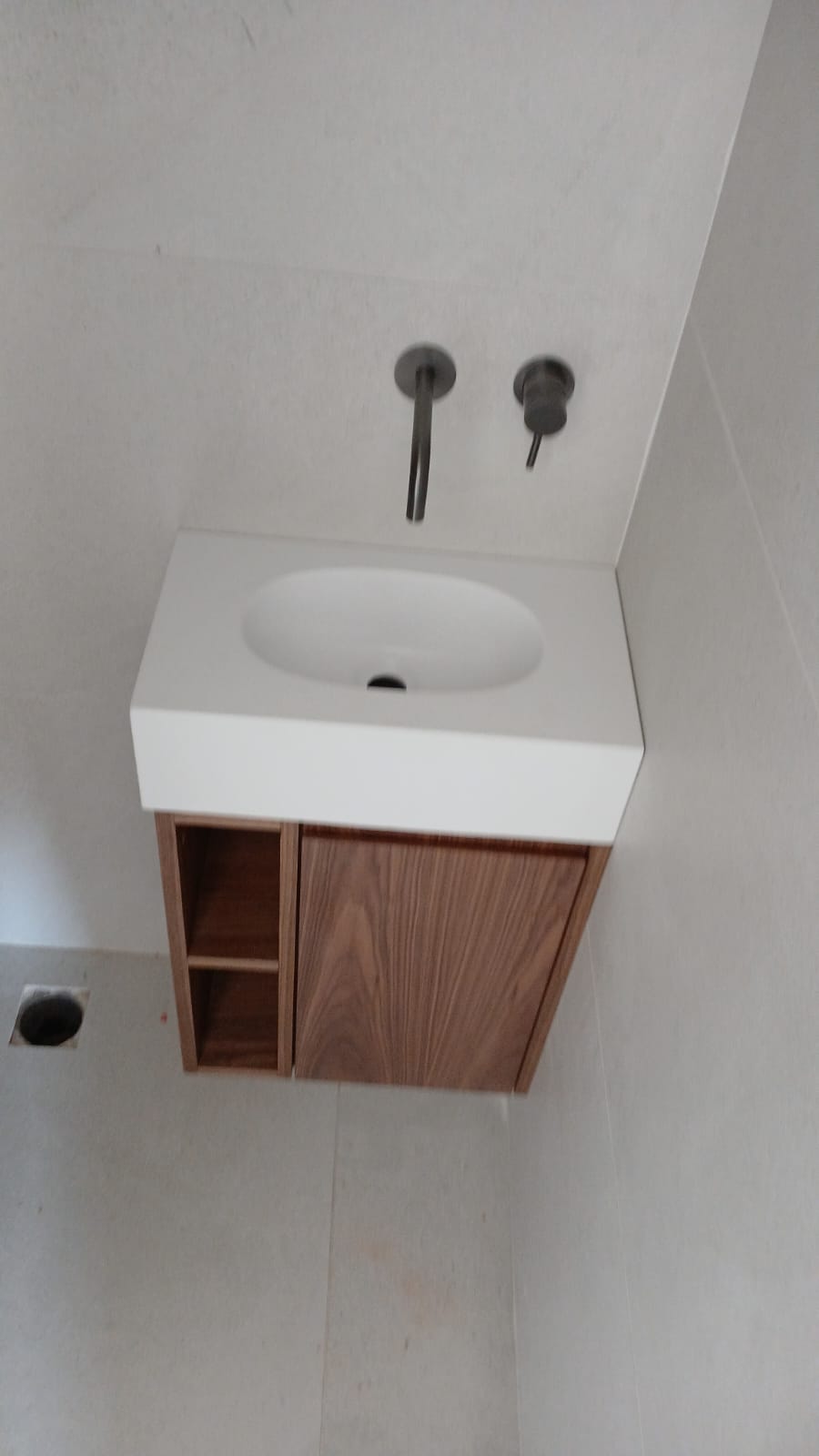 ארונות נטילת ידיים